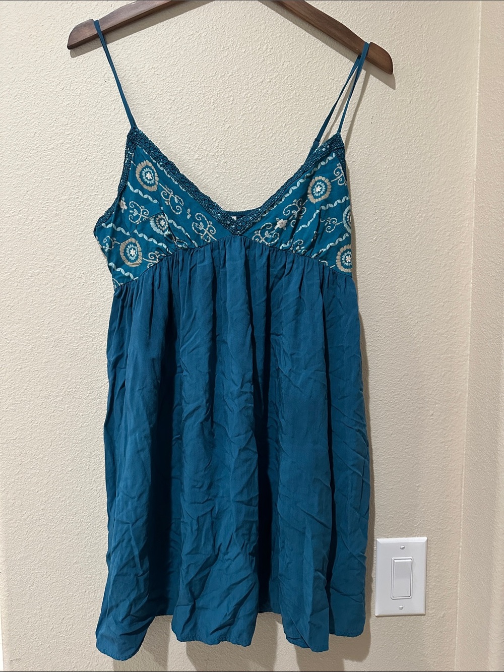 Cupshe Teal Blue Spaghetti-Strap Camisole with Embroidered Bust